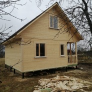 Фото готовых работ - Каркасно-щитовой дом 6.0 х 7.0 м с мансардой (К-102)