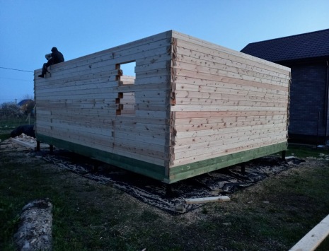 Фото готовых работ - Дом 6×8 м. из проф. бруса камерной сушки