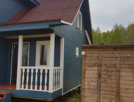 Фото готовых работ - Каркасный дом 9×7 м. + терраса 4.5×2.5 м. (К-15)